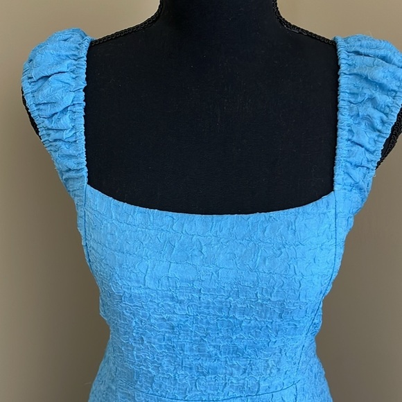 🆕 ASTR the Label Crinkle Maxi Dress Sleeveless Criss Cross Tie Back Lined Blue S - Picture 2 of 16